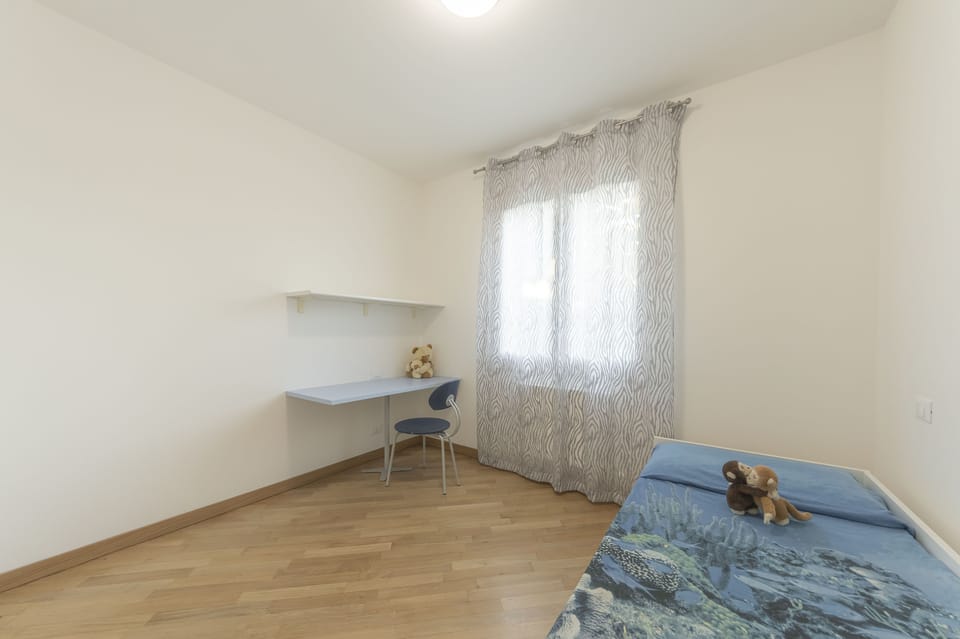 Comfort Apartment | 2 bedrooms, Egyptian cotton sheets, premium bedding, desk