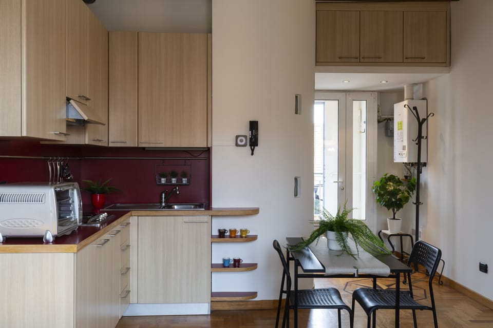 Standard Studio | Private kitchen | Mini-fridge, stovetop, dishwasher, electric kettle