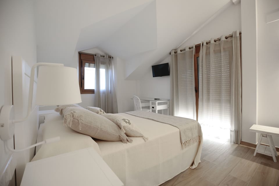 Standard Double Room | In-room safe, individually decorated, individually furnished, desk