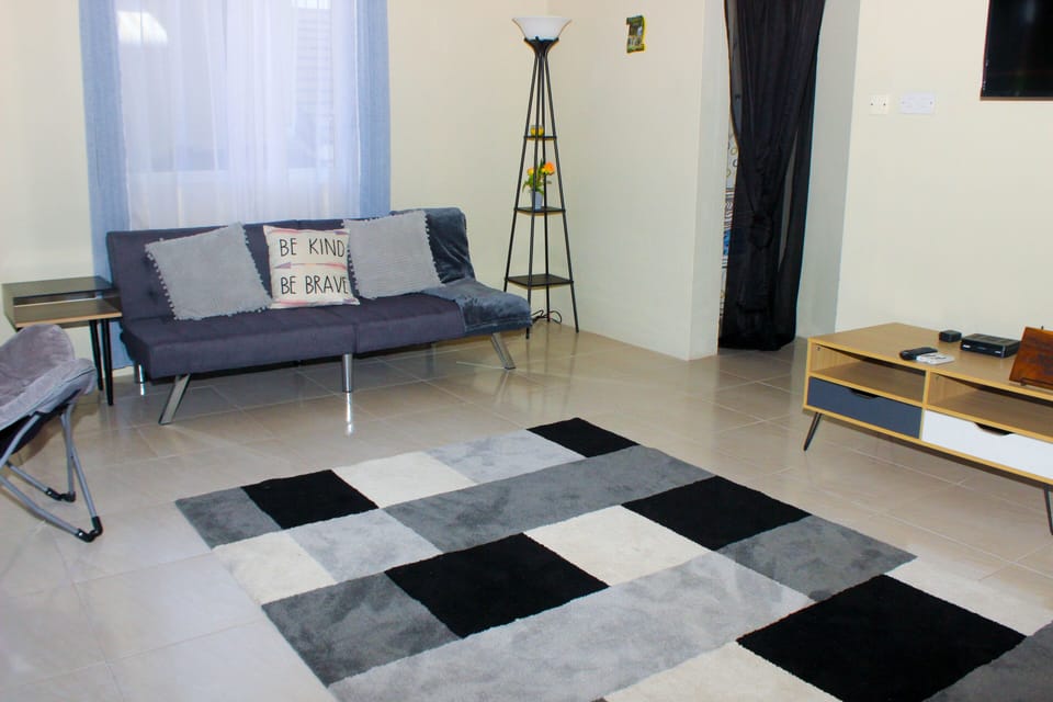 Economy House | Living area