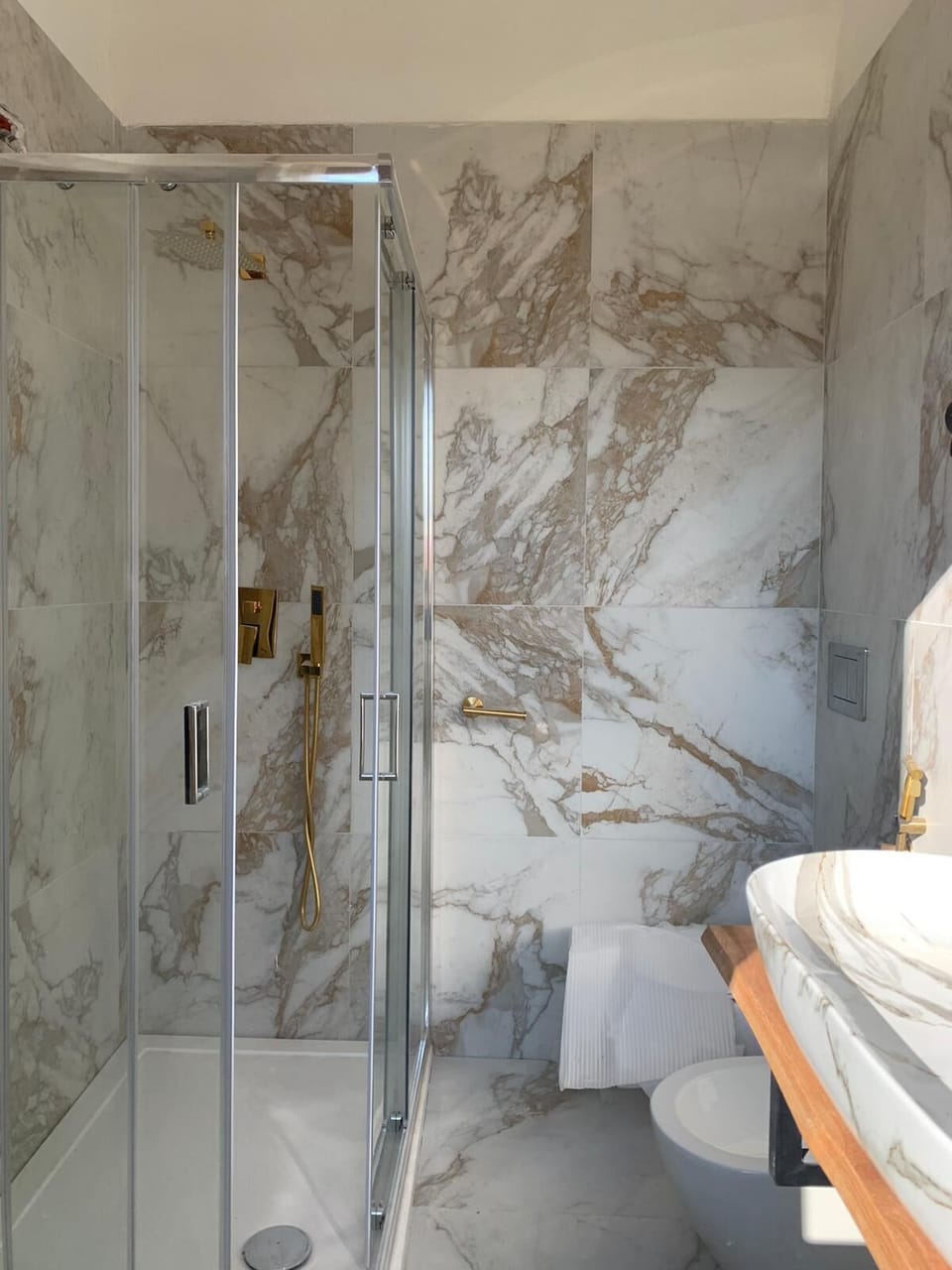 Business Room | Bathroom | Hair dryer, bidet