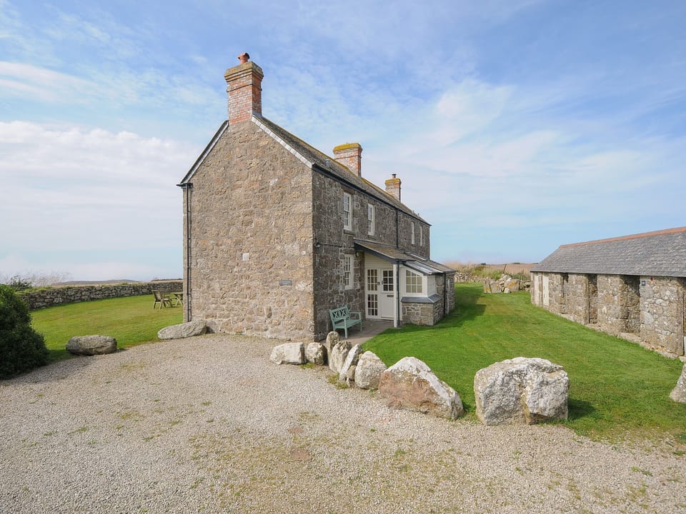 Cottage | Interior