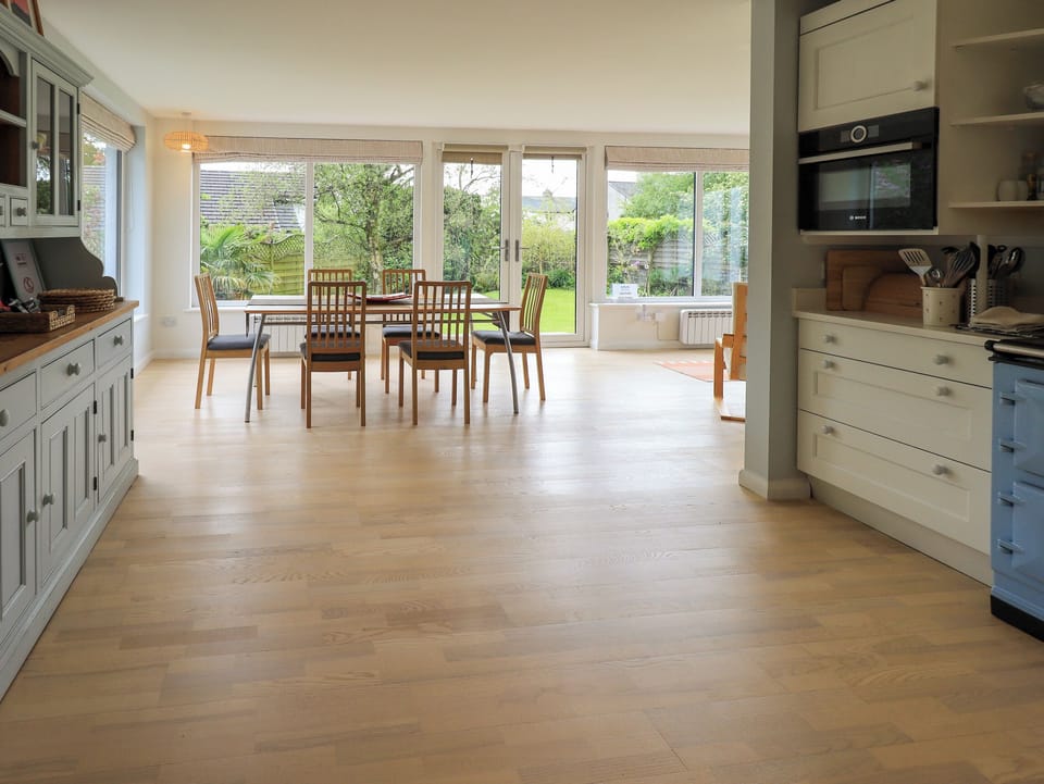 Fridge, dishwasher, electric kettle, toaster