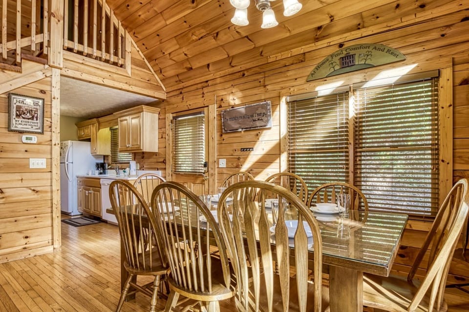 Cabin, 3 Bedrooms | Interior