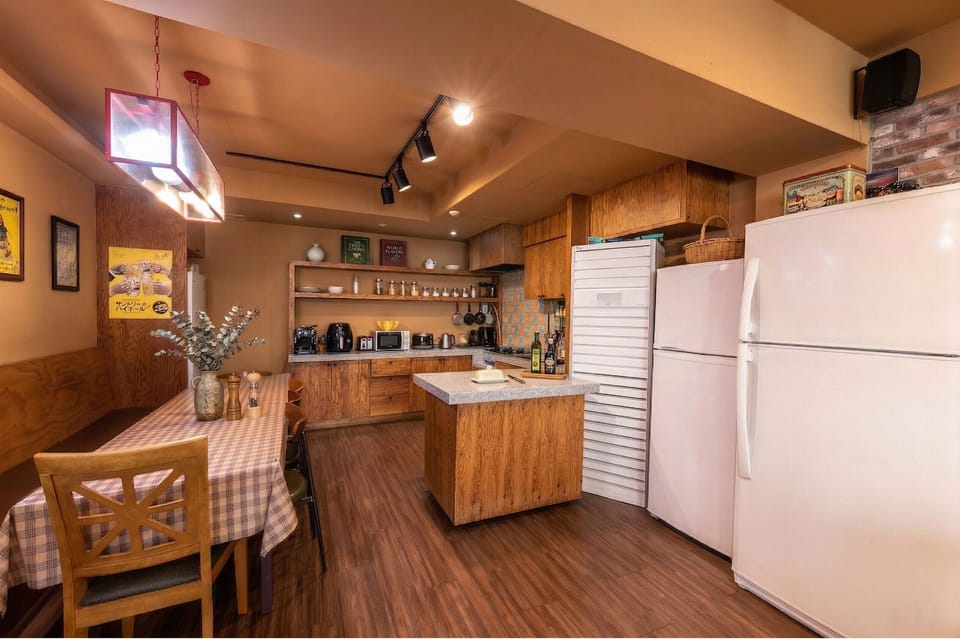 Microwave, coffee/tea maker, cookware/dishes/utensils
