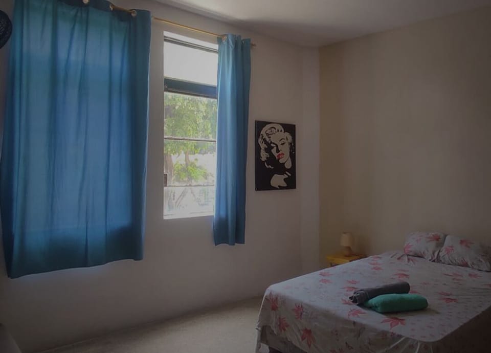 In-room safe, WiFi (free)