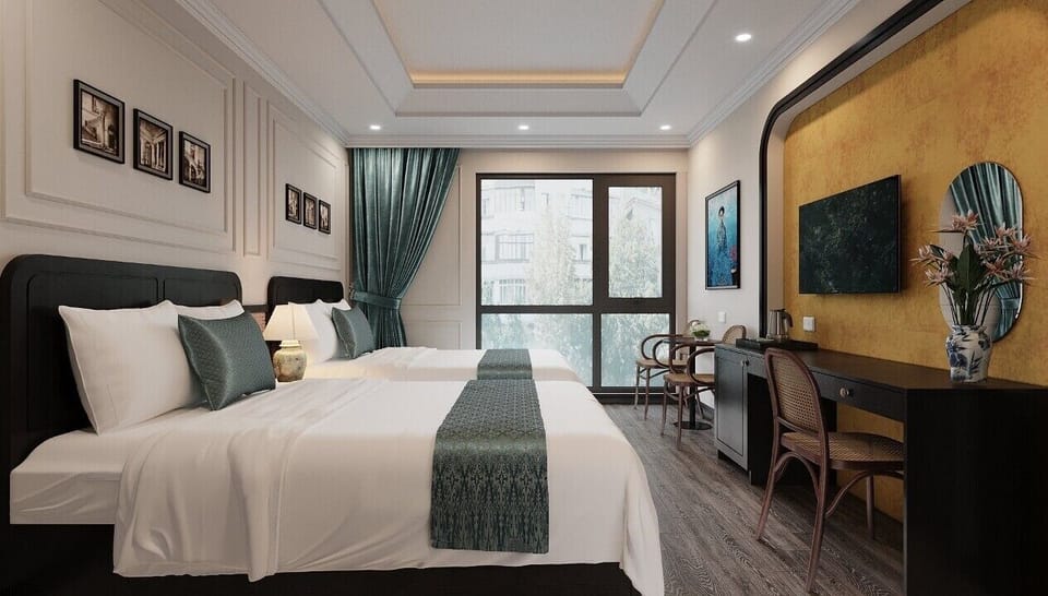 Family Double Room, Mountain View | Hypo-allergenic bedding, down comforters, pillowtop beds, minibar