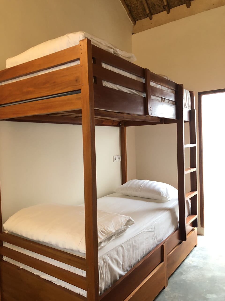 Family Shared Dormitory | WiFi (free), bed sheets