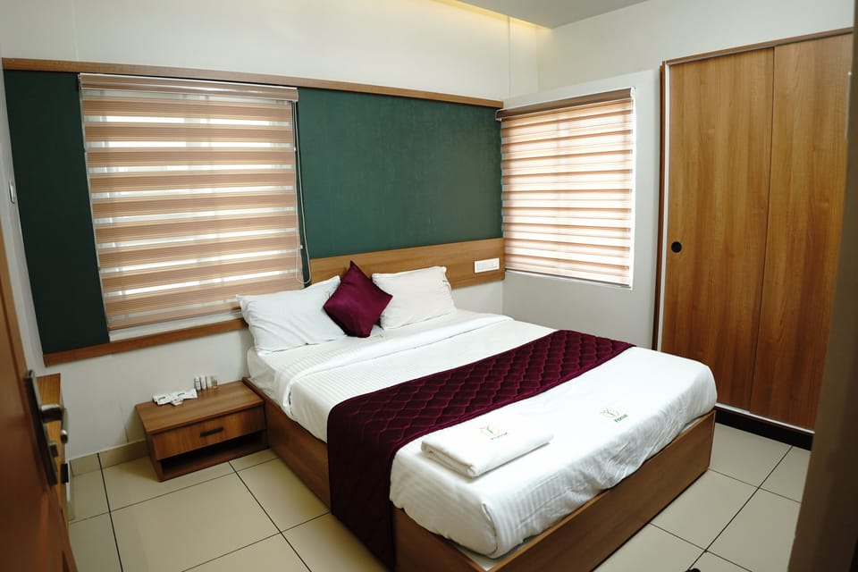 Select Comfort beds, in-room safe, desk, iron/ironing board