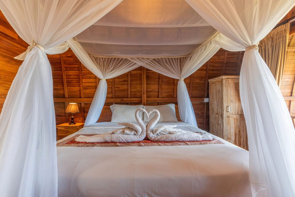 Deluxe Room | 1 bedroom, desk, free WiFi, bed sheets