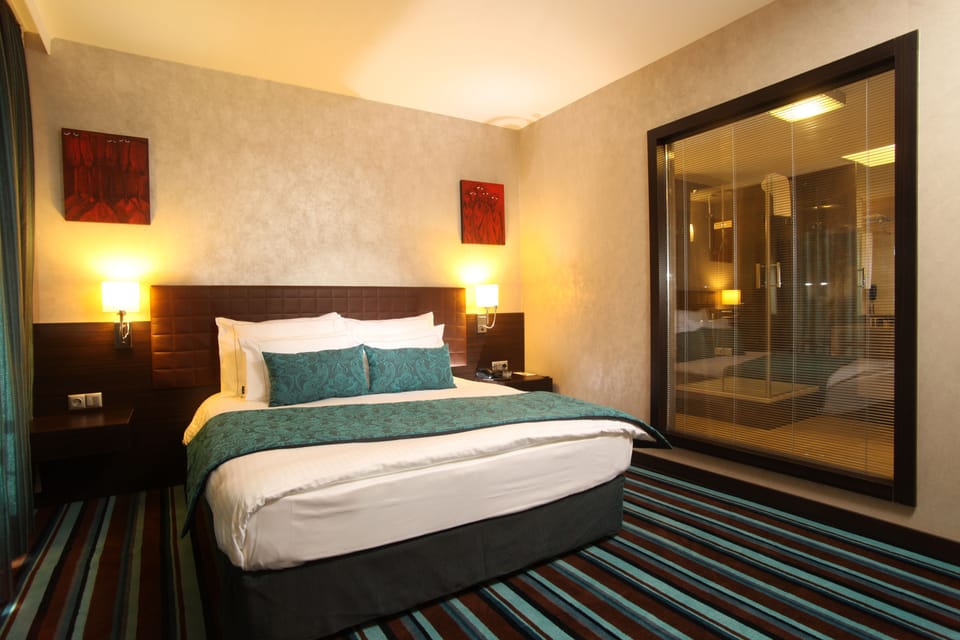 Minibar, in-room safe, desk, soundproofing
