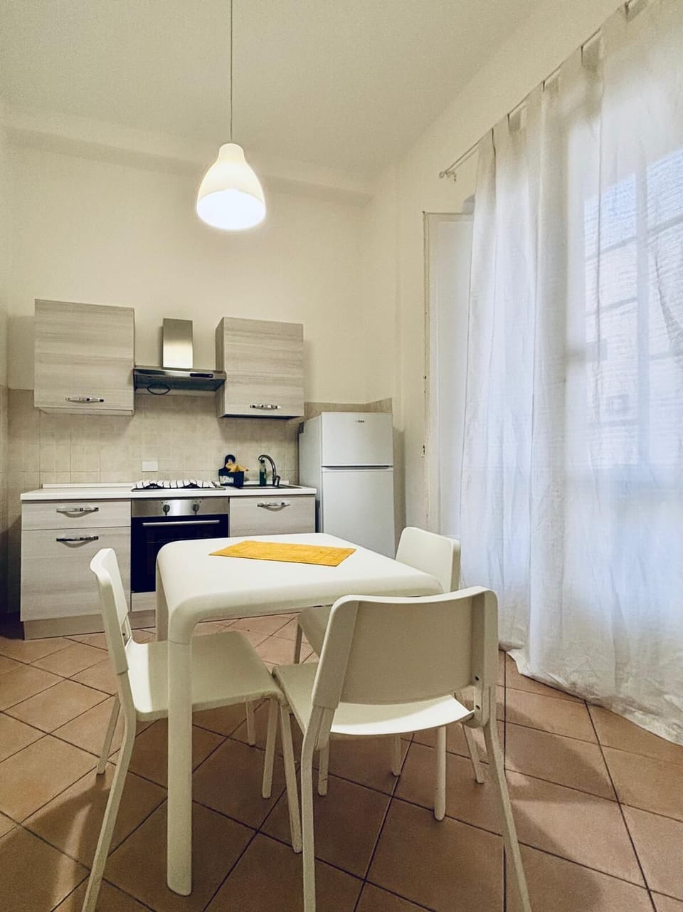 Fridge, microwave, coffee/tea maker, electric kettle