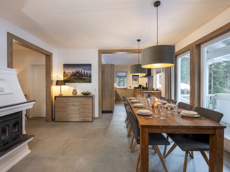 Kitchen / Dining Room