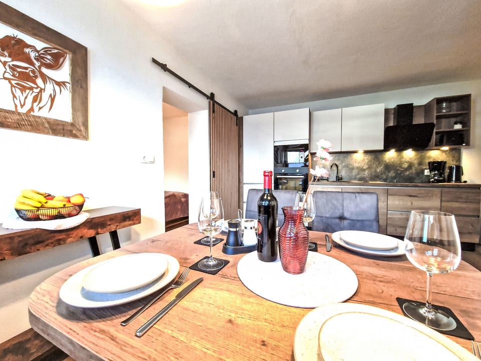 Kitchen / Dining Room