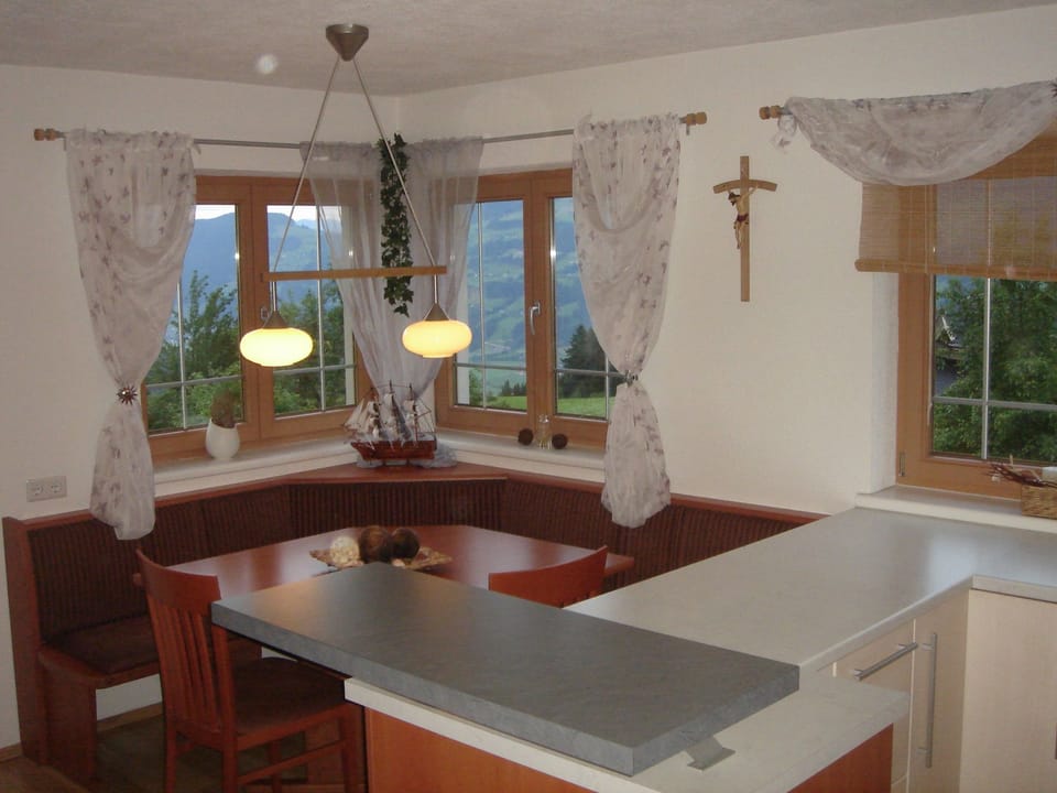 mit Panoramaterrasse in Fügenberg Vacation rental in Uderns