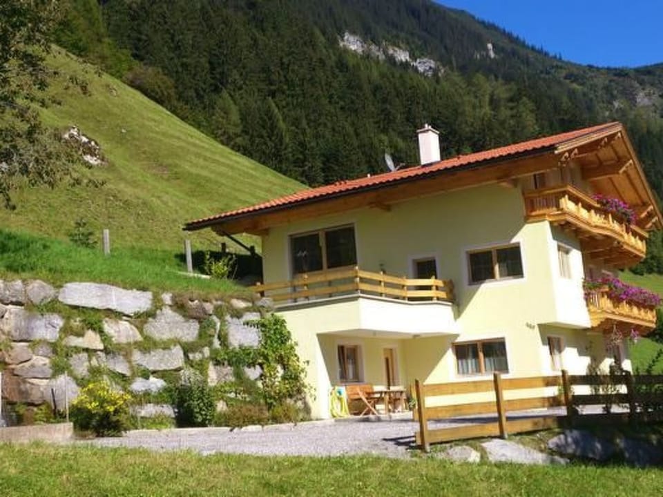 in Brandberg mit Garten Apartment in Tyrol