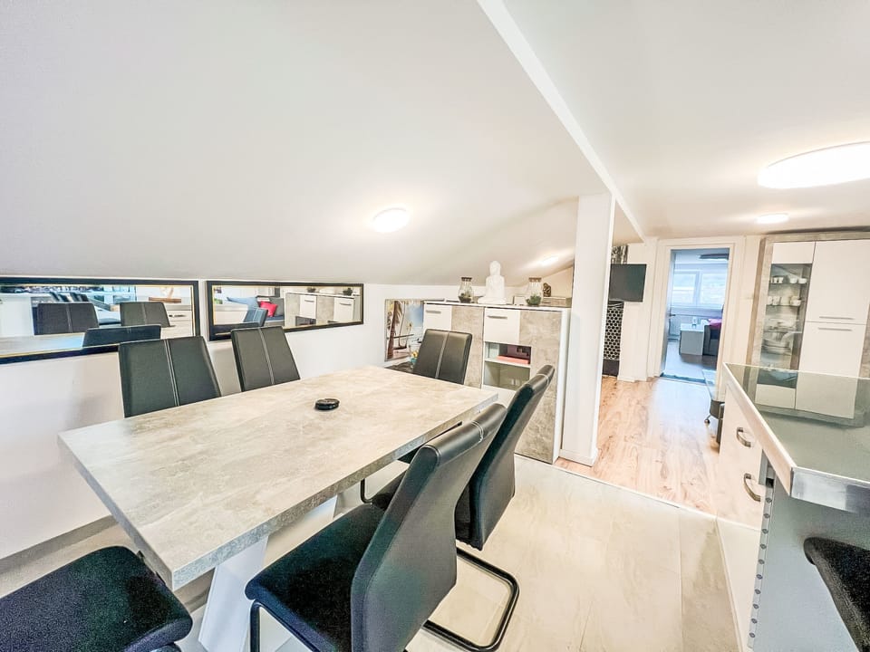 Kitchen / Dining Room
