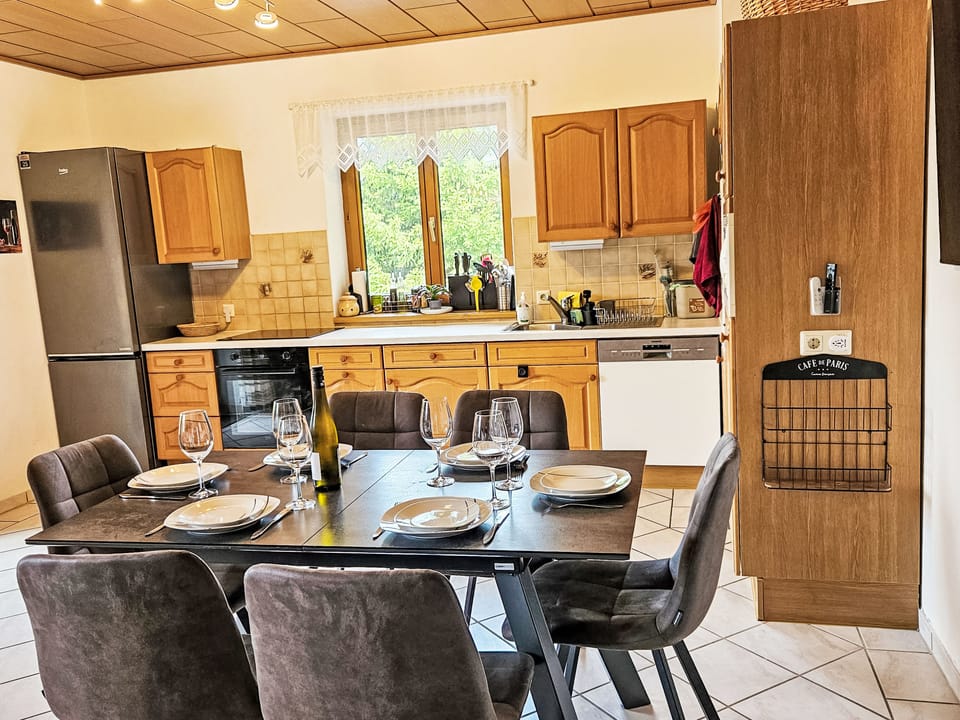Kitchen / Dining Room