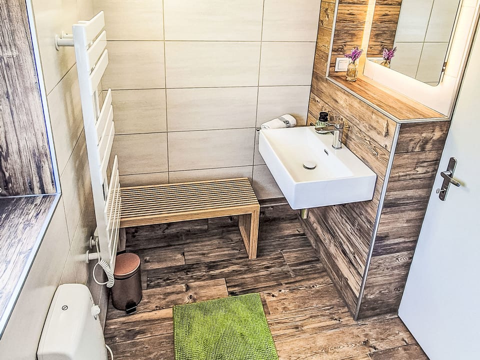 Bathroom / Wellness