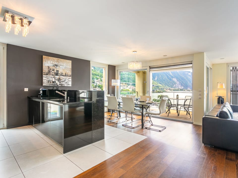 Kitchen / Dining Room