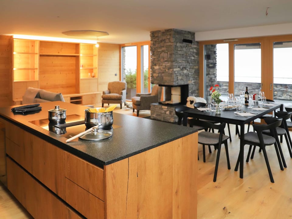 Kitchen / Dining Room