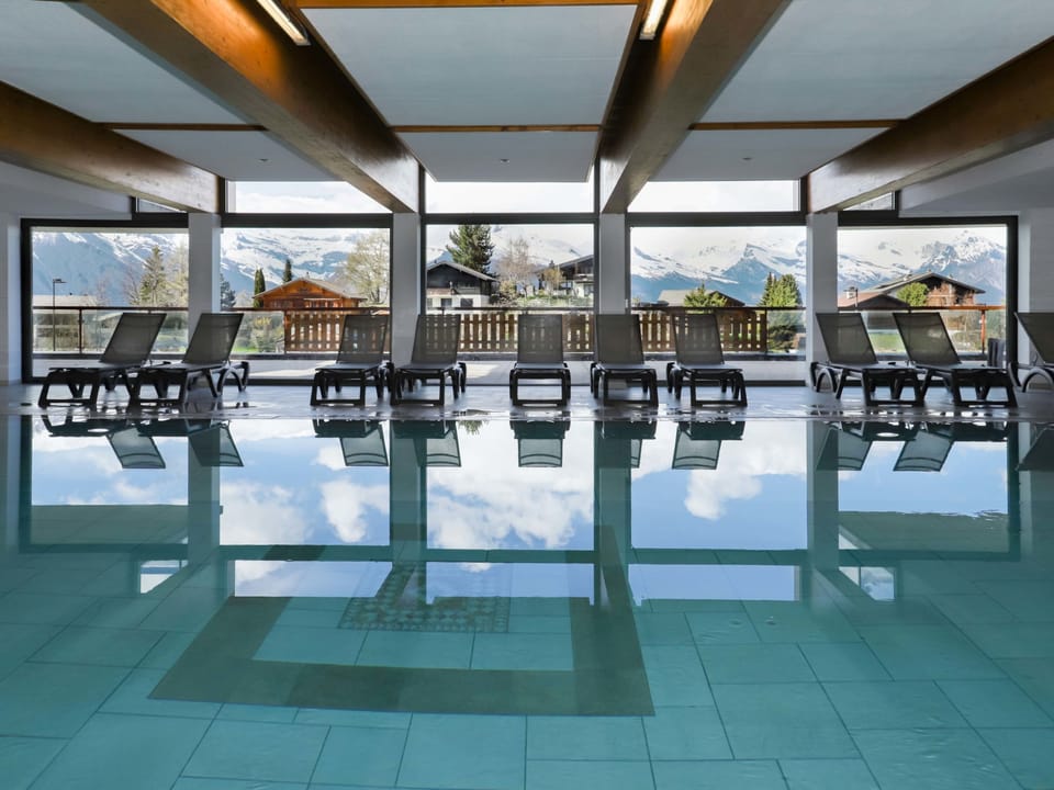 Pool Indoor