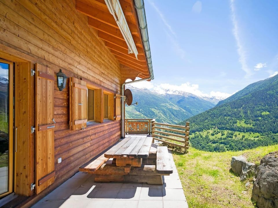 Chalet Mountain Star Vacation rental in Canton of Valais