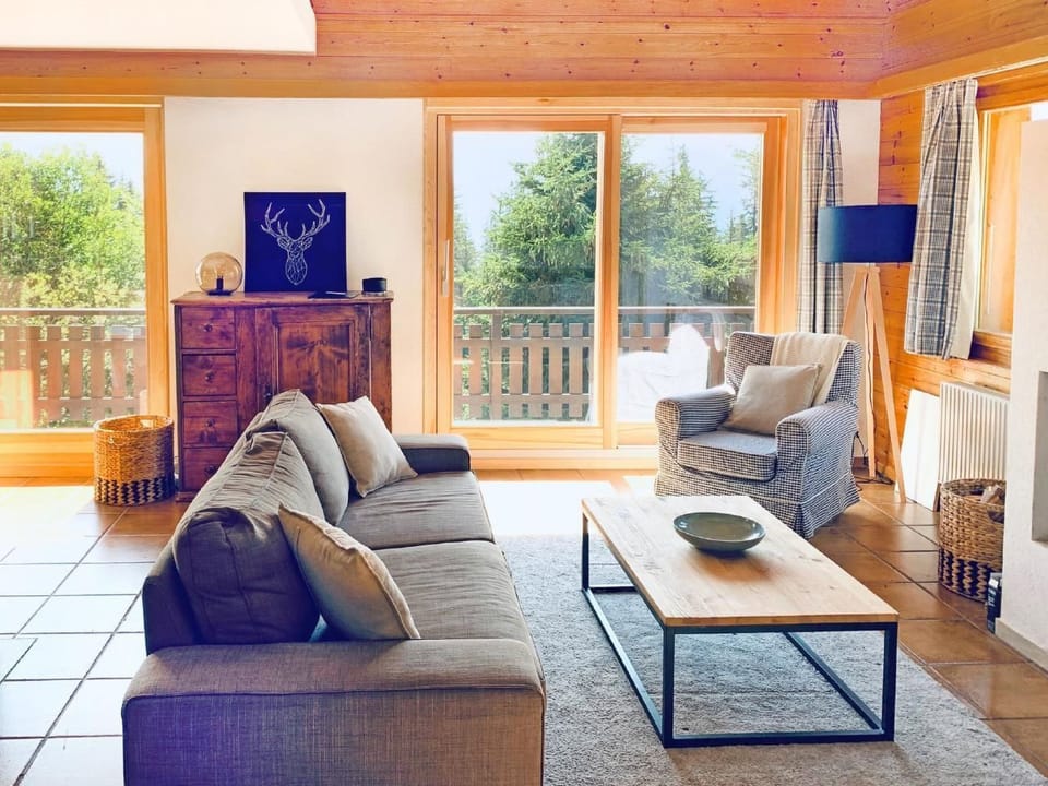 Chalet Altitude 1900 Vacation rental in Canton of Valais