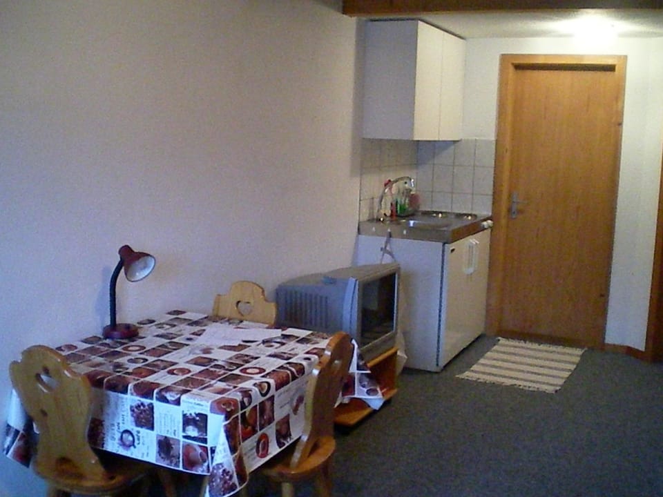 Studio Winklen Appartement/Fewo, Dusche, WC, 1 Schlafraum Studio Apartment in Canton of Valais