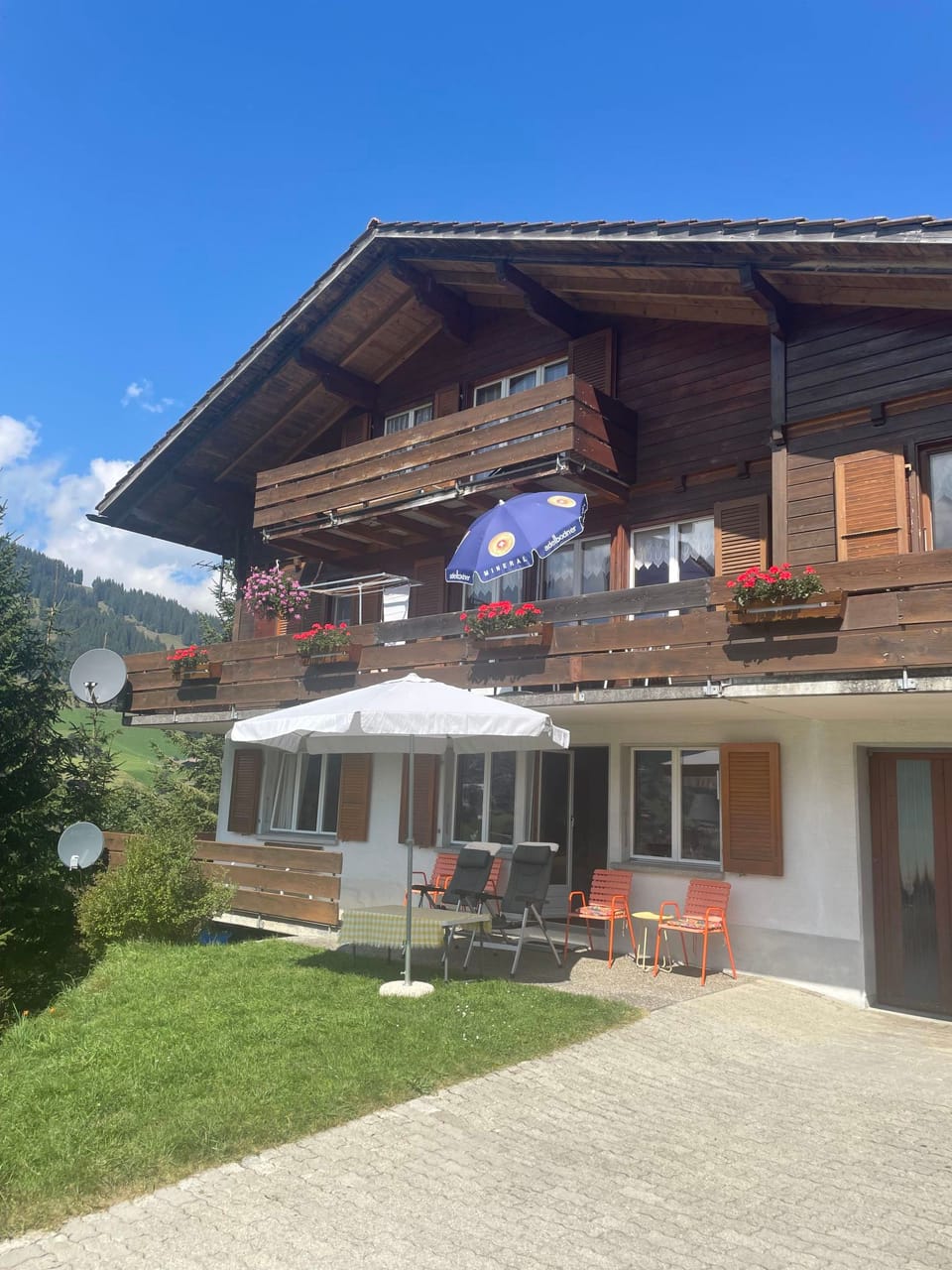 Shalom Appartement/Fewo, Bad, WC, 2 Schlafräume 3-Zimmerwohnung Apartment in Adelboden