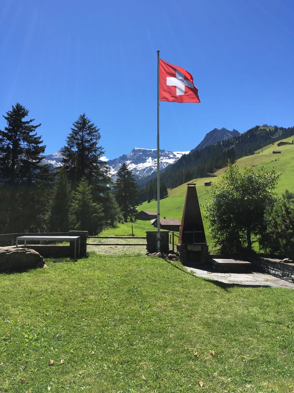 Buebebärg Ferienhaus, Dusche und Bad, WC, 2 Schlafräume 3.5-Zimmerwohnung Apartment in Adelboden