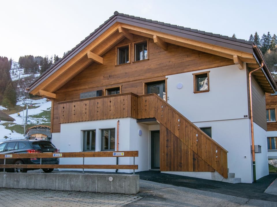 Chalet Sonne Appartement/Fewo, Dusche, WC, 2 Schlafräume 3-Zimmerwohnung Apartment in Adelboden