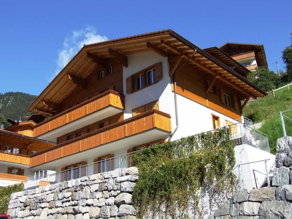 Schützenrain Appartement/Fewo, Bad, WC, 2 Schlafräume 3.5-Zimmerwohnung Apartment in Adelboden