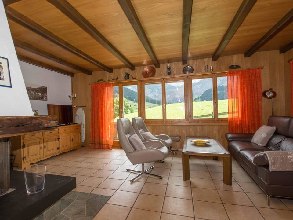 Chalet Falki Appartement/Fewo, Bad, WC, 3 Schlafräume 3.5-Zimmerwohnung + Studio Apartment in Adelboden