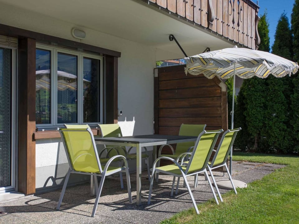 Helios Appartement/Fewo, Dusche, WC, 3 Schlafräume 4-Zimmerwohnung Apartment in Adelboden