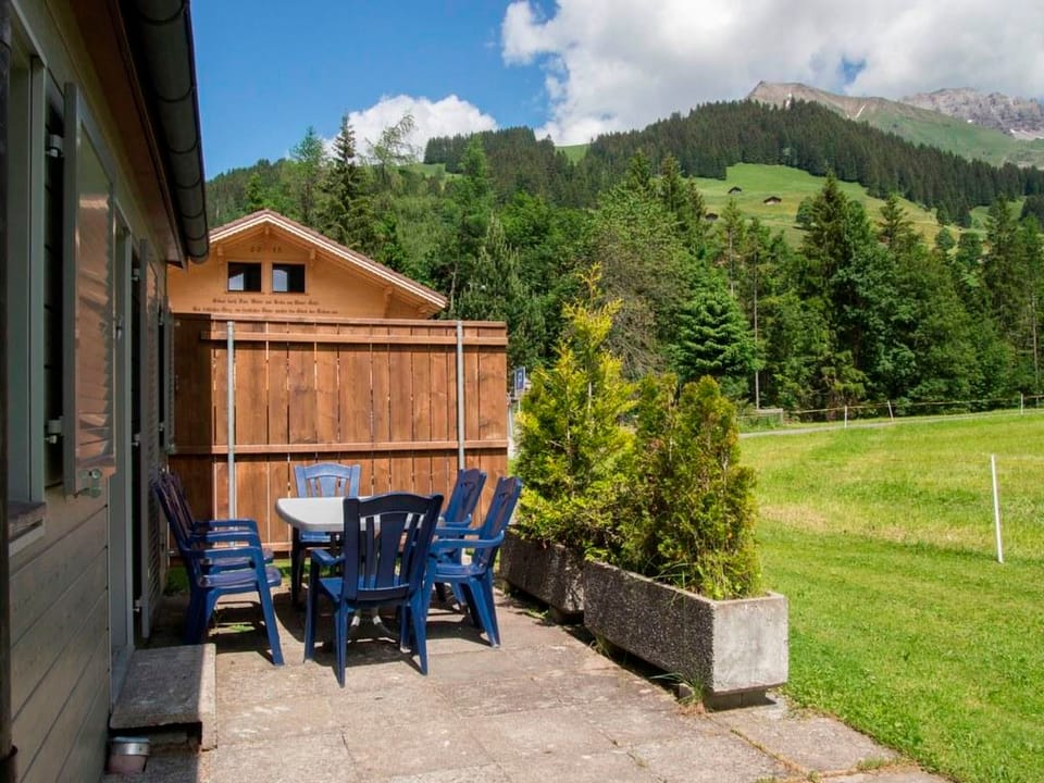 Chalet Bondertal Appartement/Fewo, Dusche, WC, 2 Schlafräume 3.5-Zimmerwohnung Apartment in Adelboden