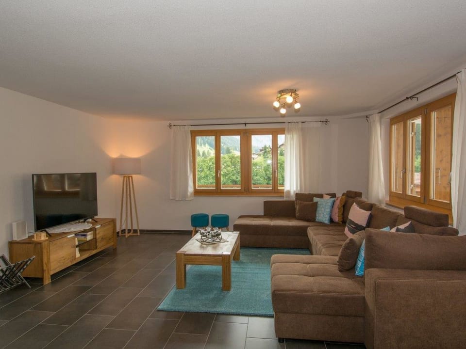 Schützenrain 1. Stock Appartement/Fewo, Bad, WC, 3 Schlafräume Apartment in Adelboden