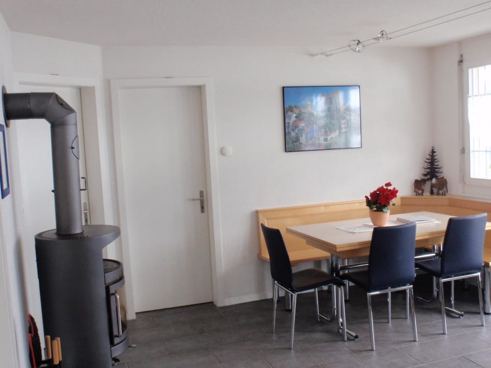 Calma Appartement/Fewo, Dusche, WC, 2 Schlafräume 3.5-Zimmerwohnung Apartment in Adelboden