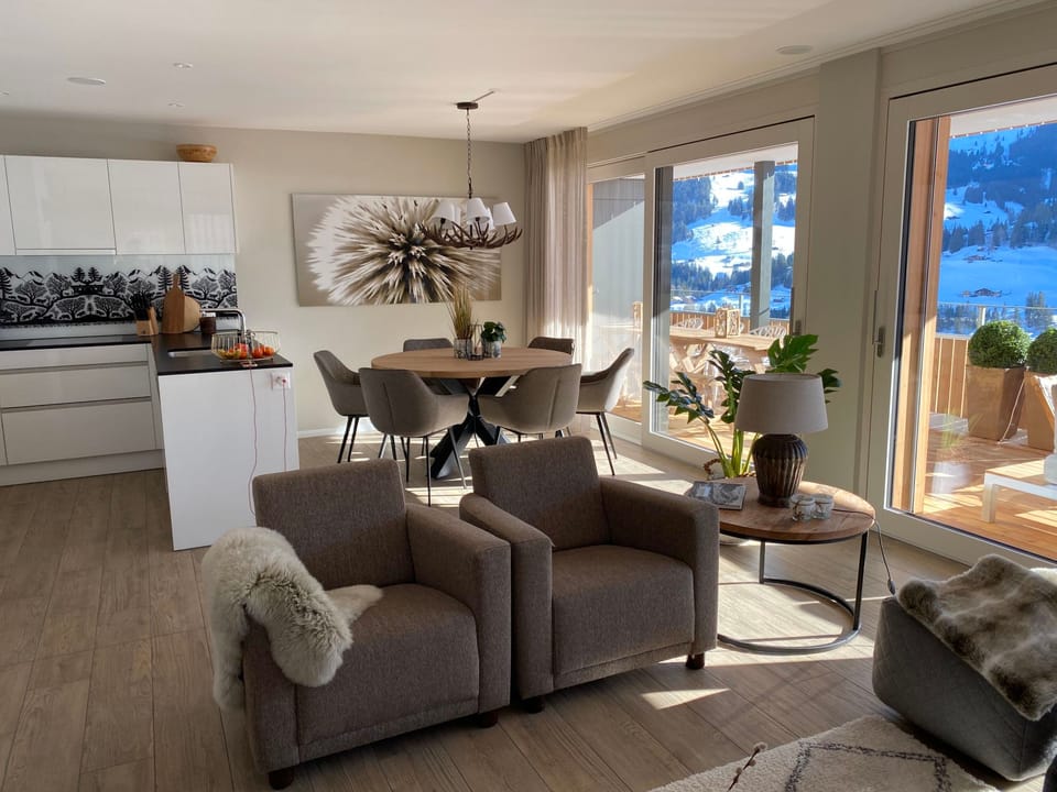 Alpenrose Appartement/Fewo, Bad, WC, 3 Schlafräume 4-Zimmerwohnung Apartment in Adelboden