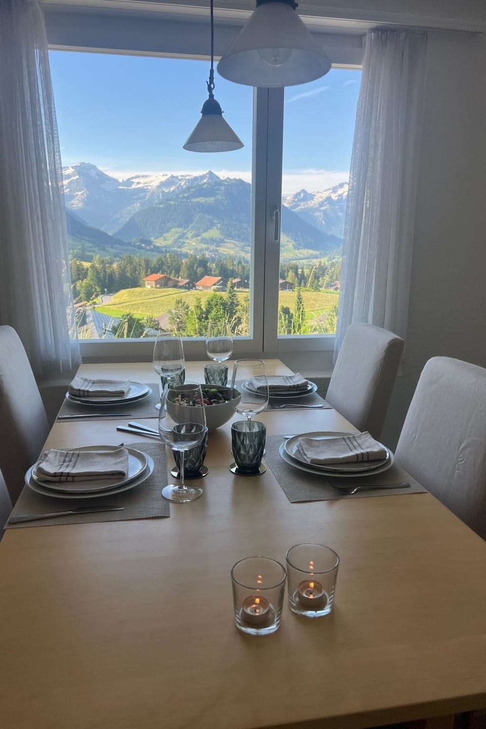 Kitty (Parterre) Appartement/Fewo, Dusche oder Bad, WC 4-Bettwohnung Apartment in Saanen