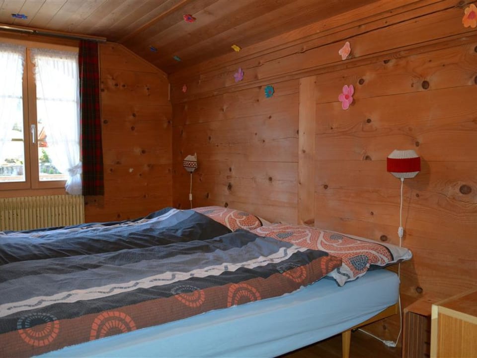 Lydia Appartement/Fewo, Dusche oder Bad, WC 7-Bettwohnung Apartment in Saanen