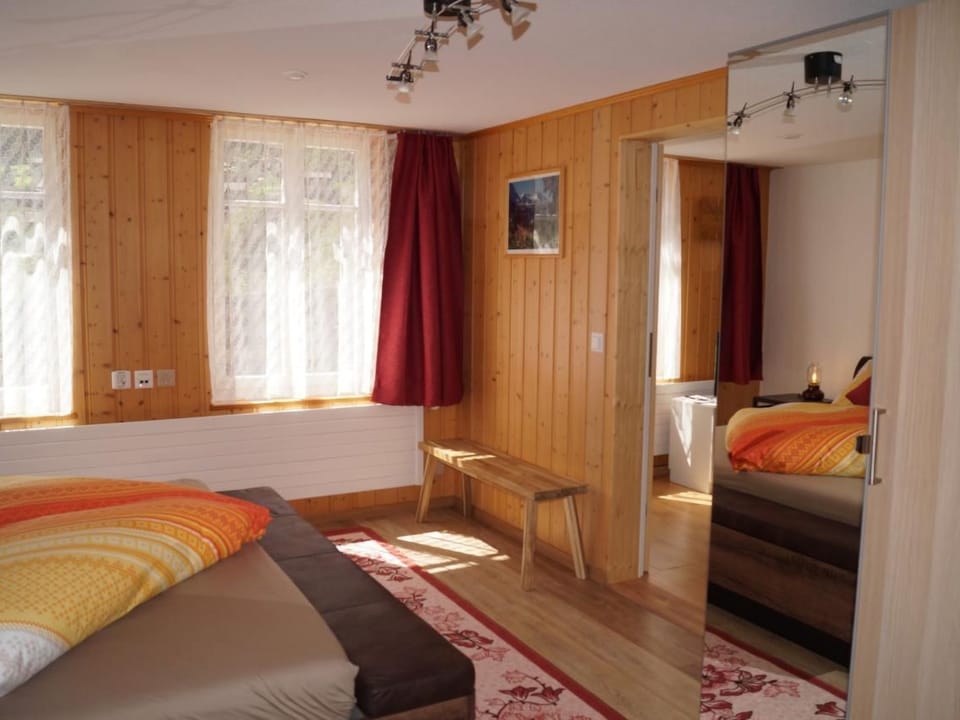Chalet Alpenrösli Apartment in Lauterbrunnen