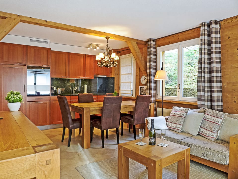 Kitchen / Dining Room