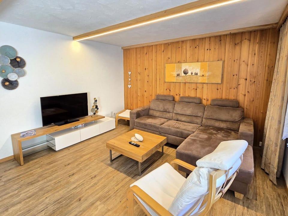 Ferienhaus Adonis Appartement/Fewo 5-Bettwohnung "Fletschhorn" Apartment in Canton of Valais