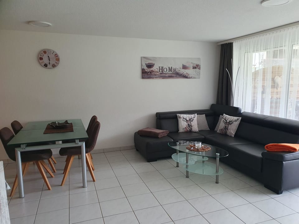 Haus Artemis Appartement/Fewo 5-Bettwohnung Nr. 51 Apartment in Canton of Valais