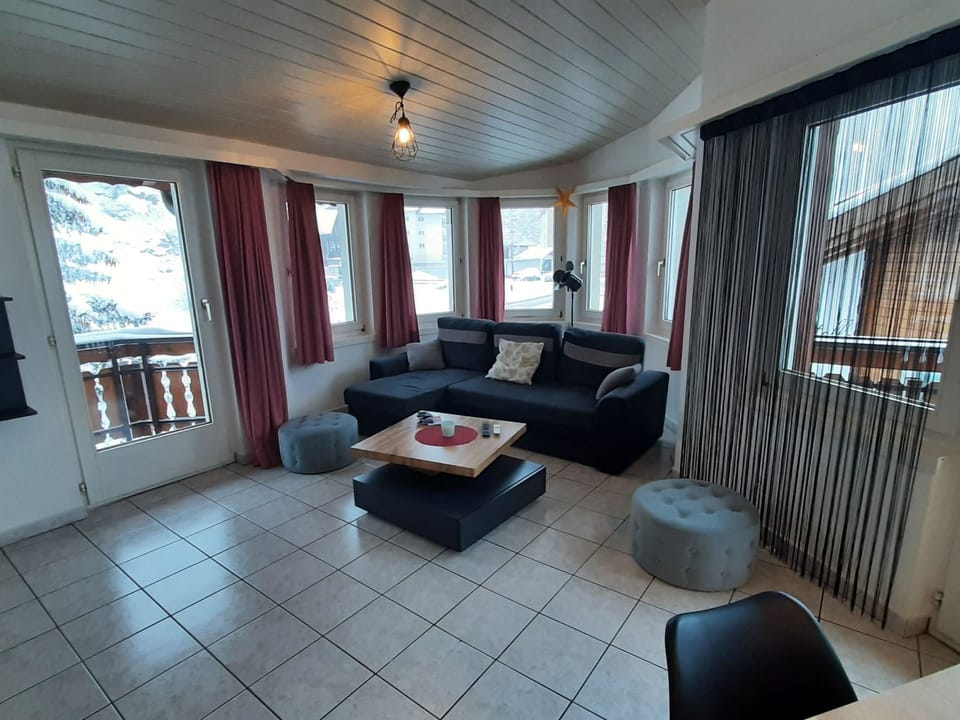 Alpin Smile Appartement/Fewo 6-Bettwohnung 2. Stock Apartment in Canton of Valais