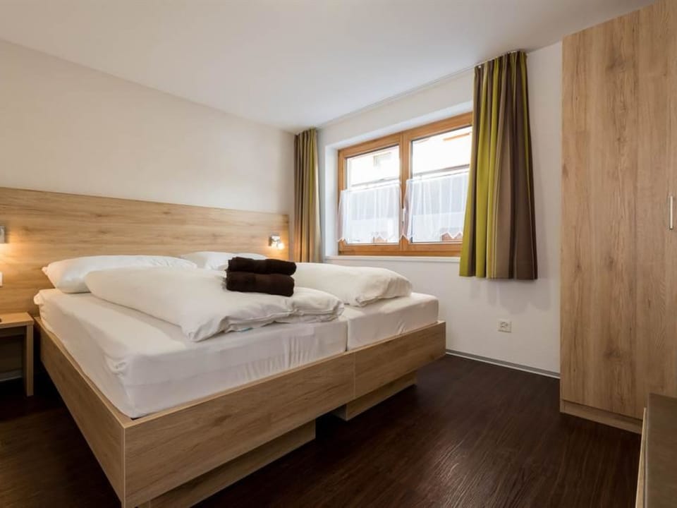 Haus Alpenrose Appartement/Fewo Alpenrose 4-Bettwohnung 1. OG West Apartment in Canton of Valais