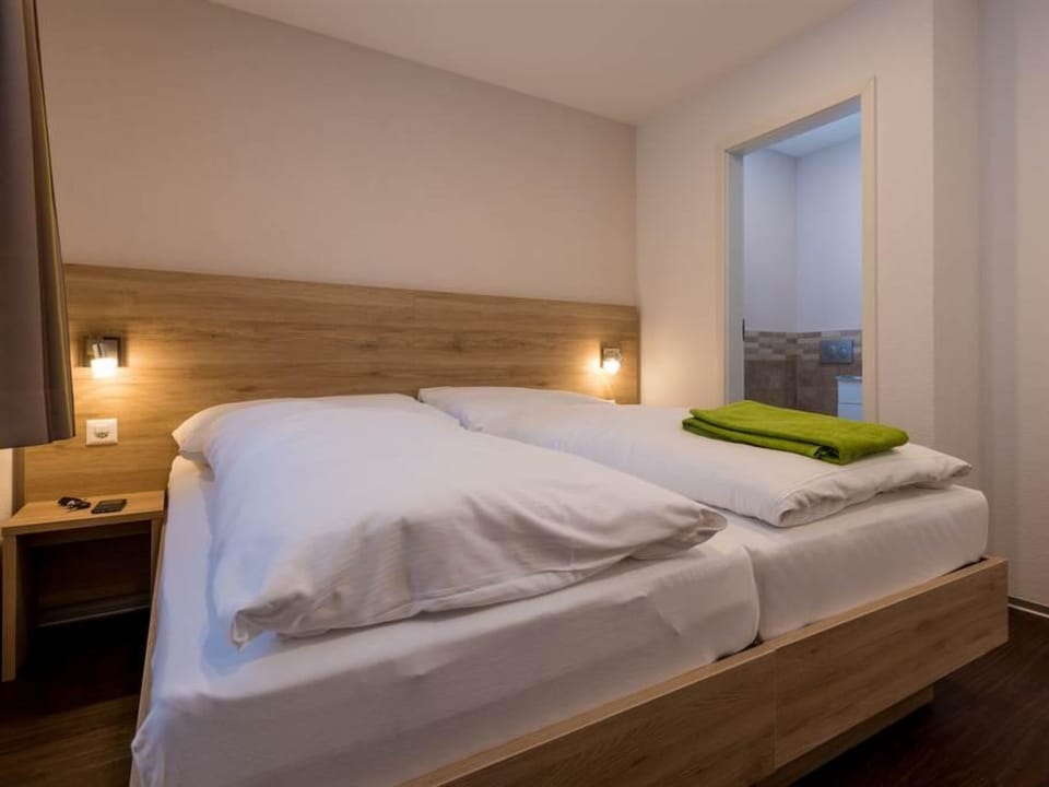 Haus Alpenrose Appartement/Fewo Alpenrose 6-Bettwohnung EG Ost Apartment in Canton of Valais