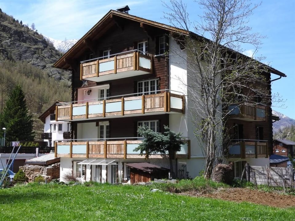 5-Bettwohnung Apartment in Canton of Valais