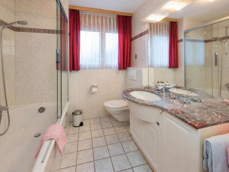 Helvetia Apartments Appartement/Fewo 3-Zimmerwohnung Nr. 1 Apartment in Saas-Fee